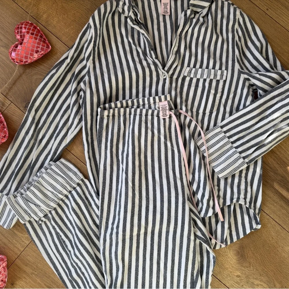 VS Striped Pajama Set - Picture 2 of 4